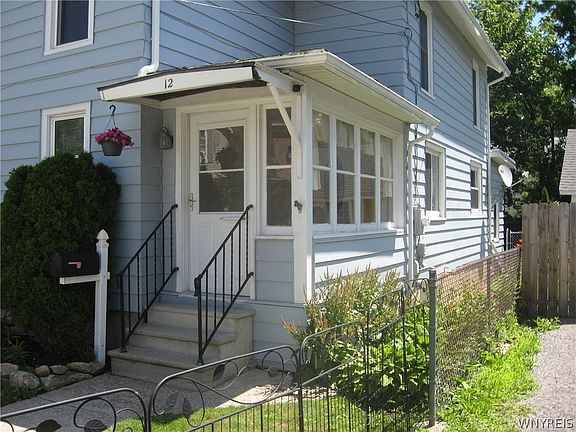 3rd image of 8 Willow St