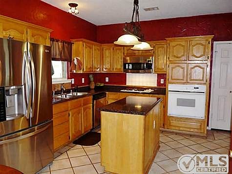 5th image of 509 Parks Ct