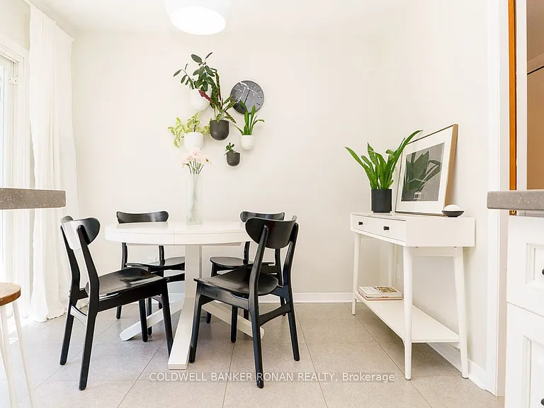 11 Pratt Rd — Photo 9