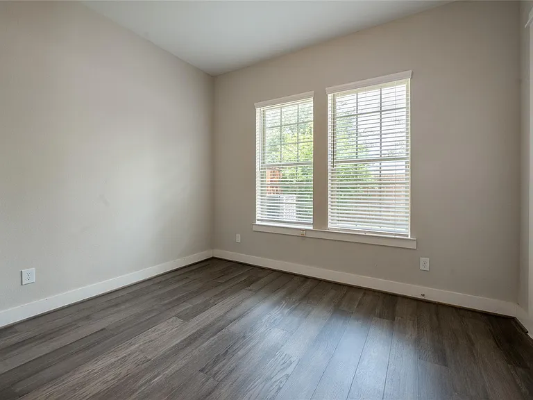 963 Lilly Flower Ln — Photo 11