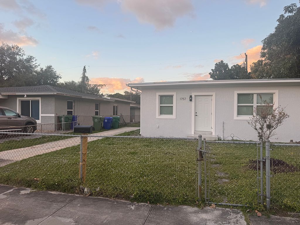 1757 NW 52nd St - Property Image