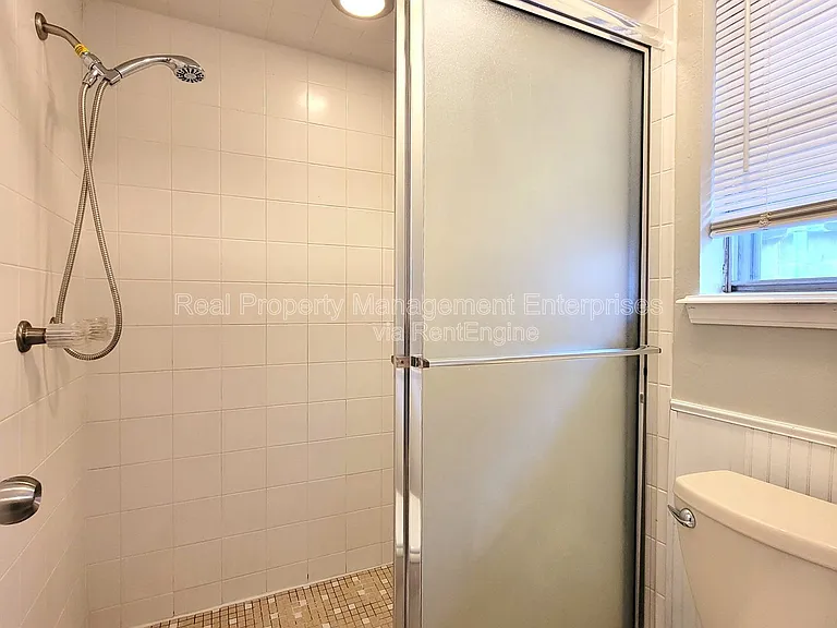 740 Royal Ln — Photo 16