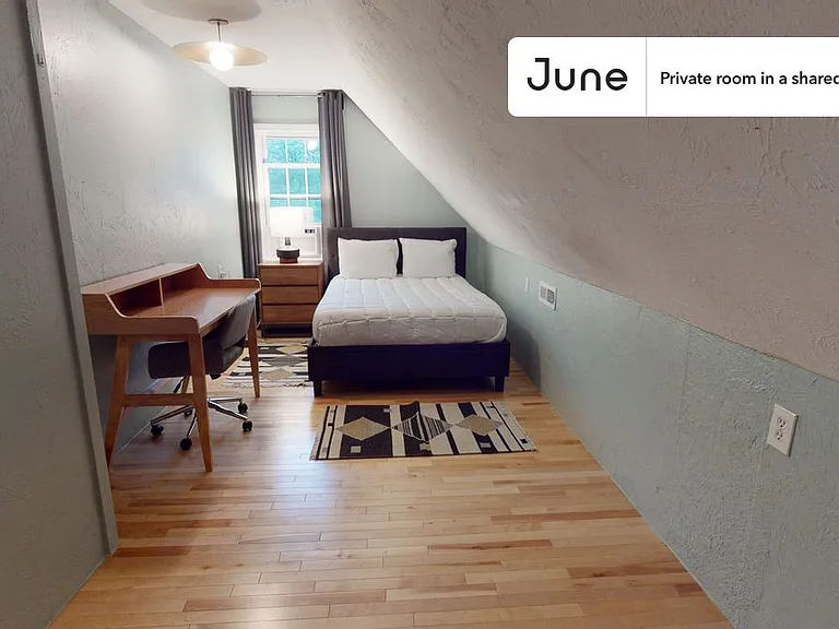 19 Putnam Ave #G — Photo 2