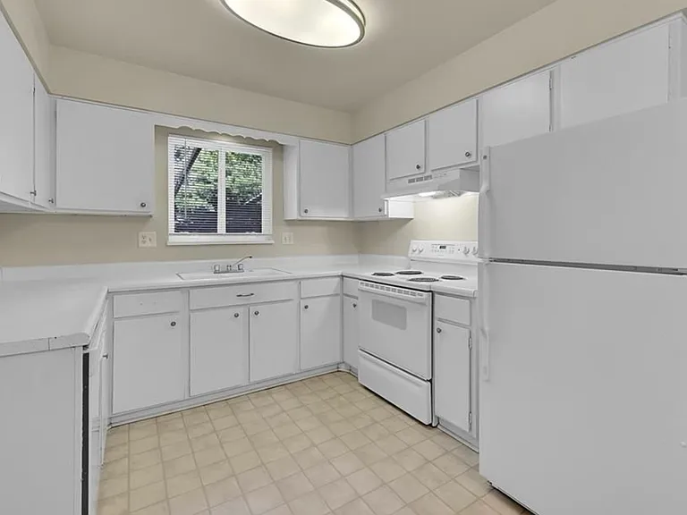 4102 Garrett Pl — Photo 11