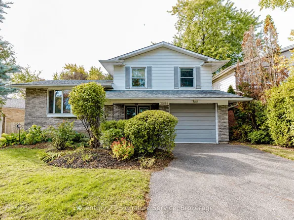 2588 Pinkwell Dr, Mississauga, ON L5K 2B4