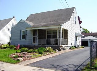 233 83rd St, Niagara Falls, NY 14304