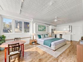 679 Woodbine Ave, Toronto, ON