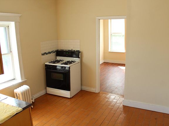 3rd image of 749 W Side Ave APT 3R