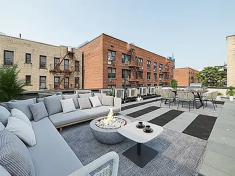 2911 Albemarle Rd #4R — Photo 1