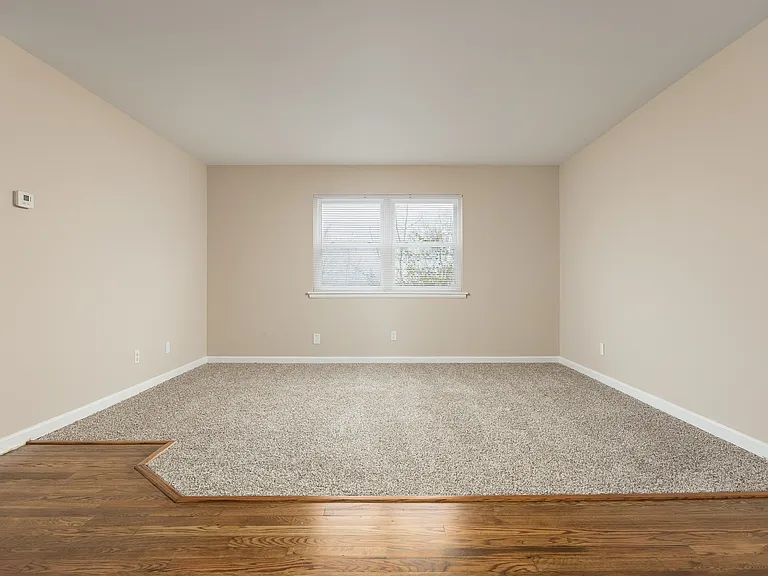 City View Apartments — Photo 17