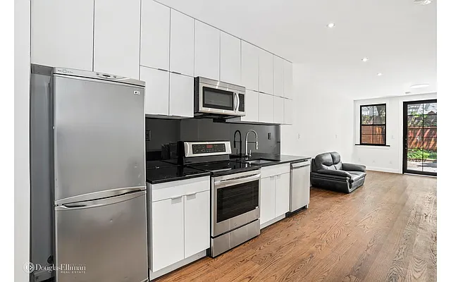 Rented by Douglas Elliman | media 19