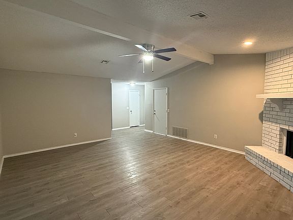 4th image of 1110 W Birmingham Pl