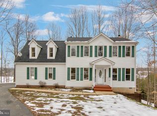 10033 Windridge Dr, Fredericksburg, VA 22407