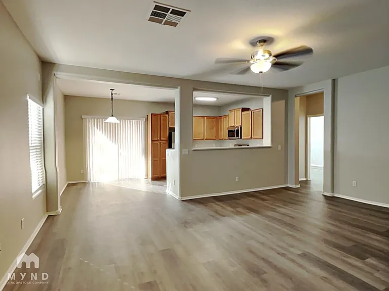 15219 W Shaw Butte Dr — Photo 2