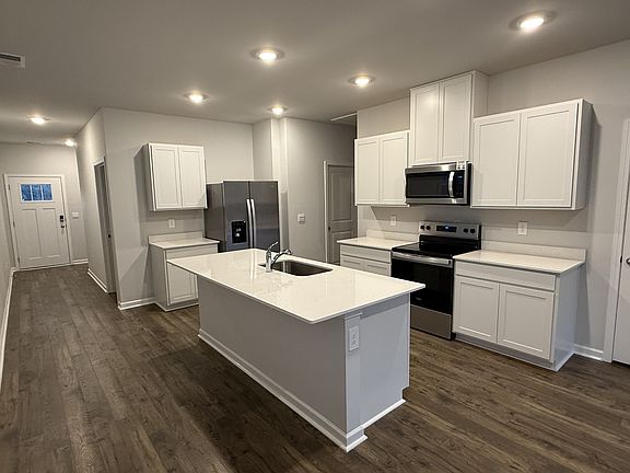 3rd image of 4308 Oswin Dr Lot 101