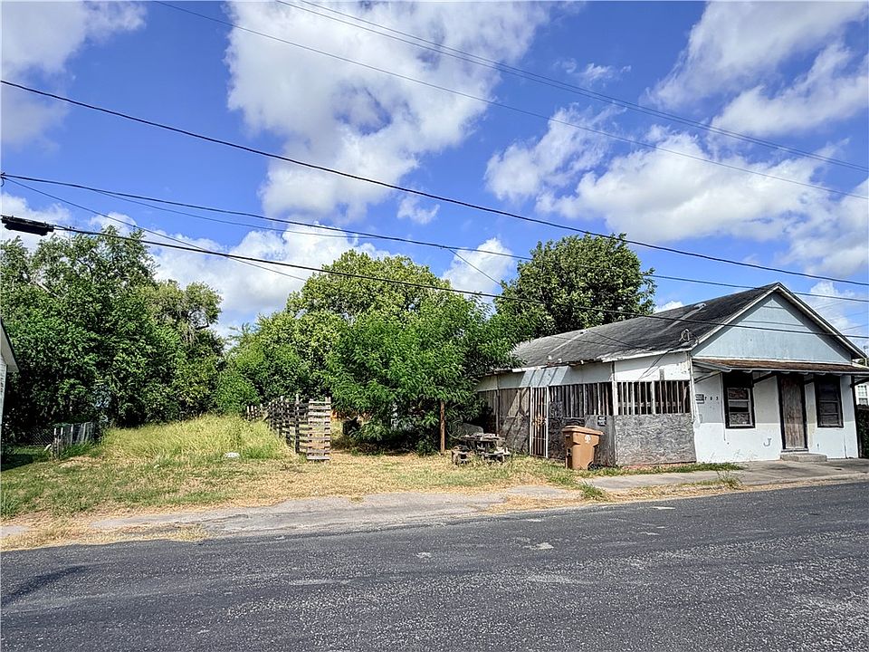 2nd image of 703-707 Francesca St