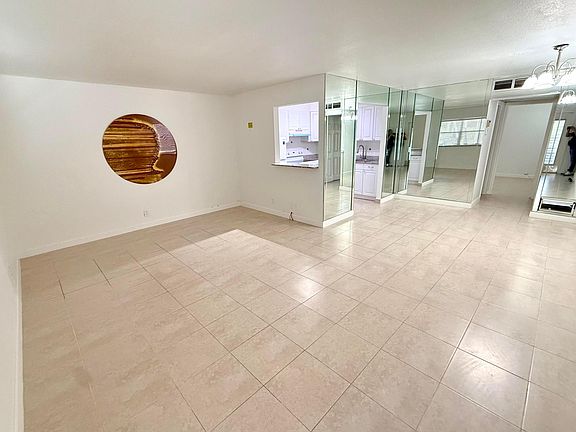 3rd image of 210 Tuscany Lane