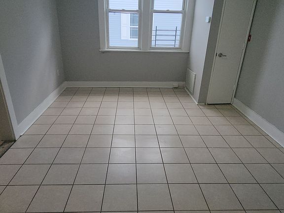 5th image of 1116 Magnolia Ave #Iii
