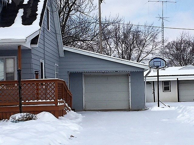 2nd image of 1108 W 21st St