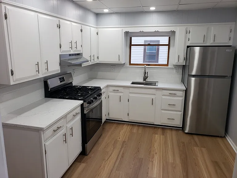 1 Superior St #1 — Photo 1