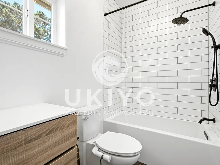 2933 McClure St — Photo 16