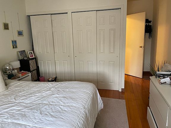 2nd image of 241 E 14th St #5