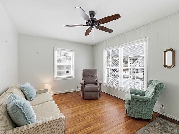 3rd image of 101 Chilton Ave