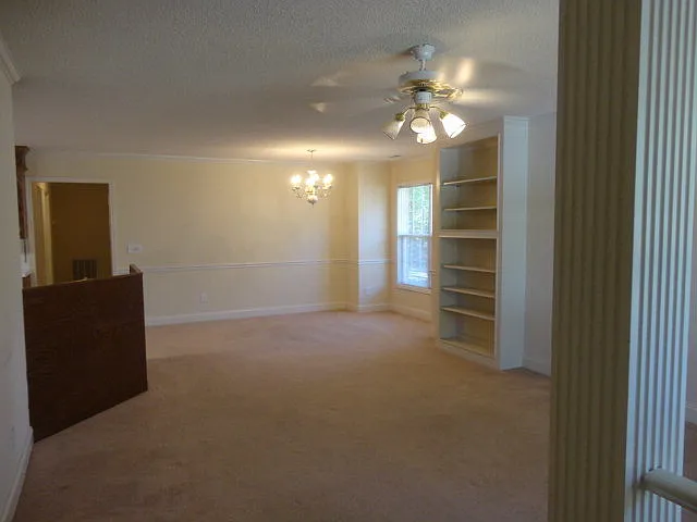 Building Photo - 1045 Cutleaf Dr