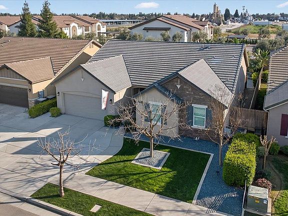 3rd image of 6625 W Vine Ct