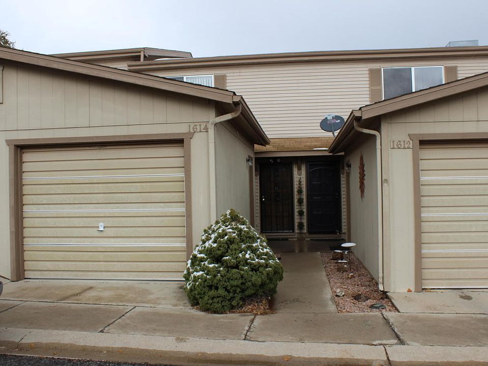 1st image of 1614 McQueen Cres