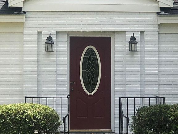 3rd image of 120 S Edgewood Dr