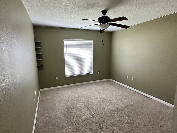 5th image of 146 Bayside Dr