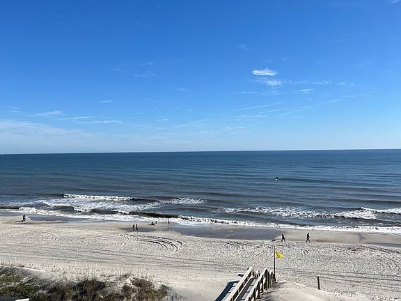 4th image of 2100 Ocean Dr S APT 6F