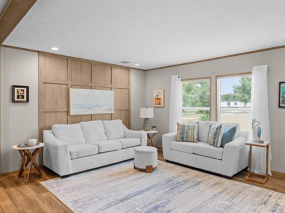 3rd image of 3239 Sea Oaks Dr