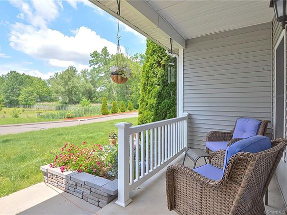 5th image of 321 Folly Brook Blvd Unit 321