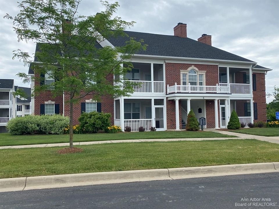 1st image of 1009 E Summerfield Glen Cir