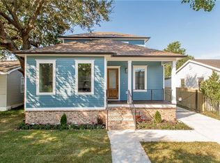 5704 Wilton Dr, New Orleans, LA 70122