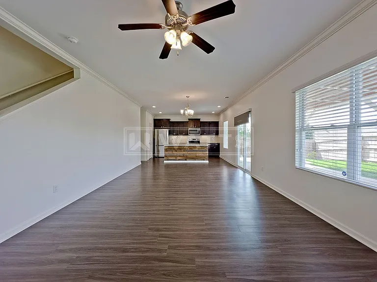 5081 Bella Ct — Photo 6
