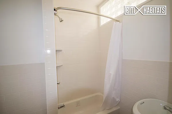 Rented by Citi Habitats | media 12