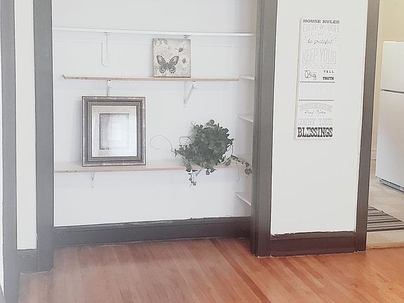 2nd image of 10928 S Vernon Ave #2