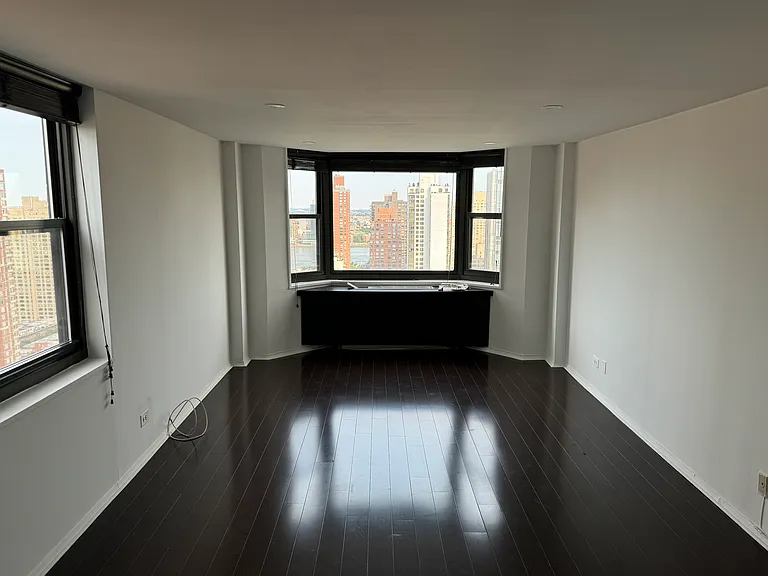 200 E 90th St #27C — Photo 6