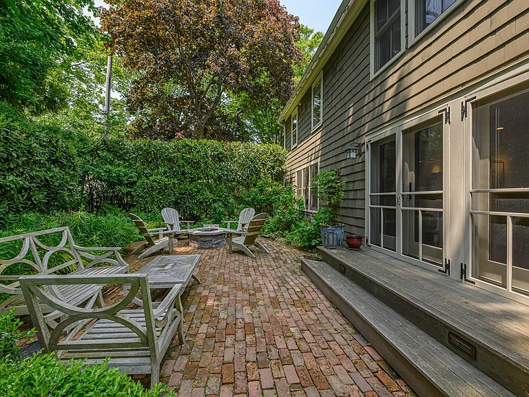 14 Pulaski Ave — Photo 6