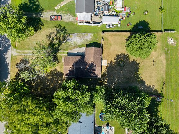 4th image of 353 Trinton Cir