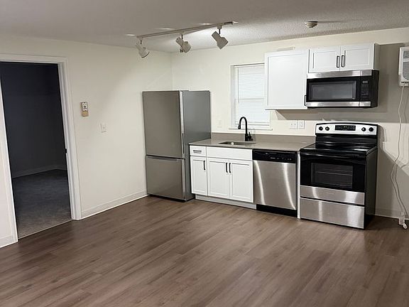 5th image of 38 Lowell St #8
