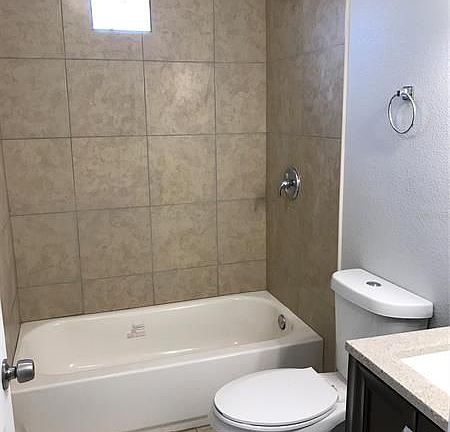 4th image of 1090 Landmark Ln