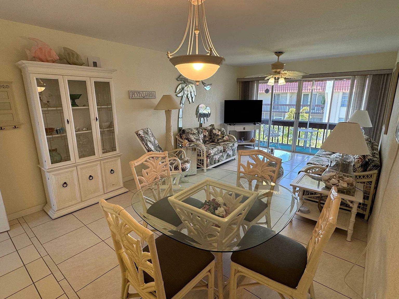 2 bed, 1114 sqft, $2,000 — Photo 3