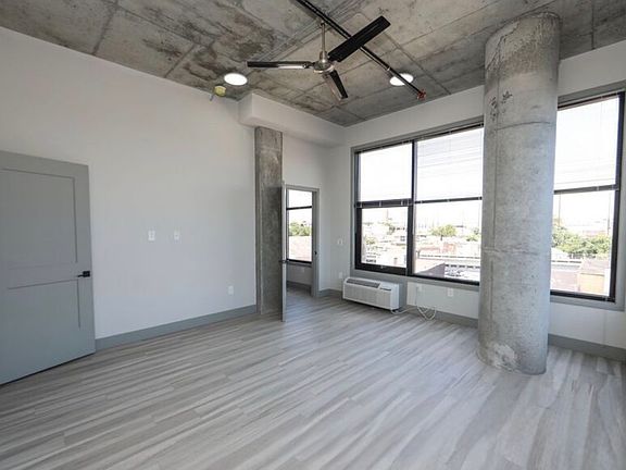 4th image of 1812 E Venango St #5O1