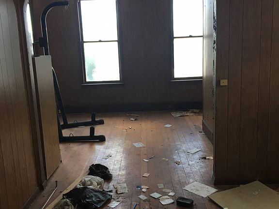 5th image of 448 Bradford St