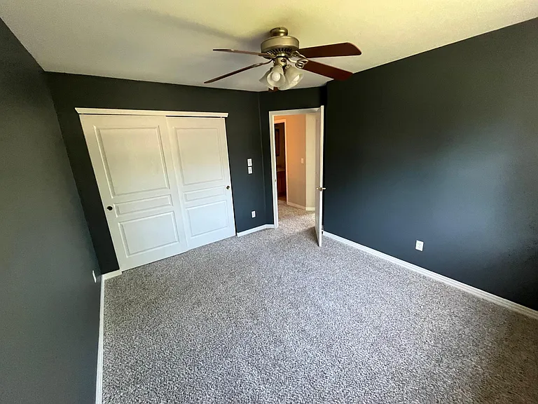 5658 W Center Ave — Photo 22