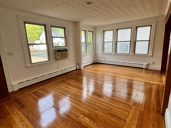 5th image of 30 Coram St #1